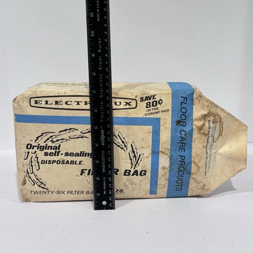 Electrolux 26 ct Original Self Sealing Disposable Vacuum Filter Bag Open Package
